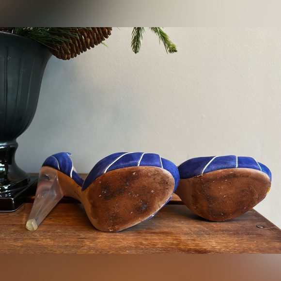 Peep toe blue suede with silver trim and thick clear heel by Report Signature - Picture 5 of 5